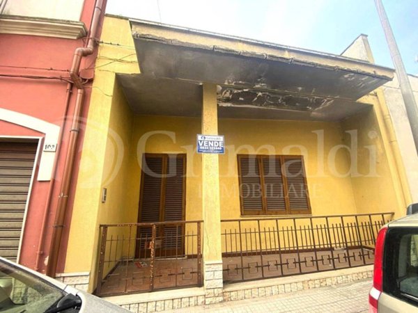 casa indipendente in vendita a Sannicola