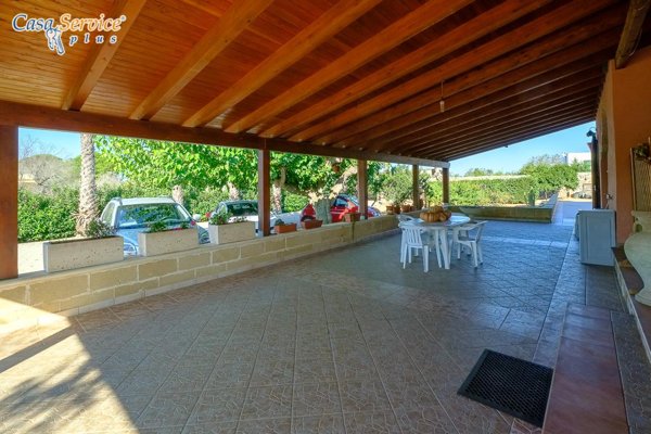 casa indipendente in vendita a Sannicola