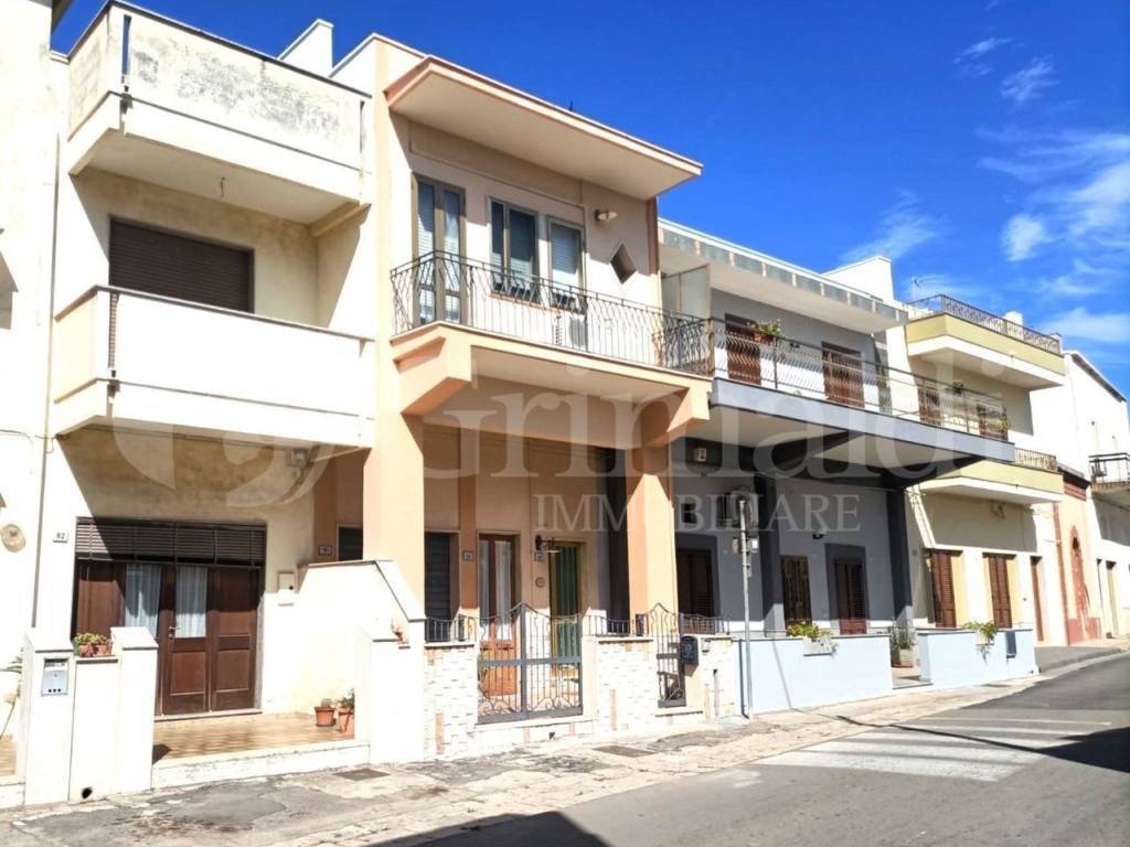 casa indipendente in vendita a Sannicola in zona Chiesanuova