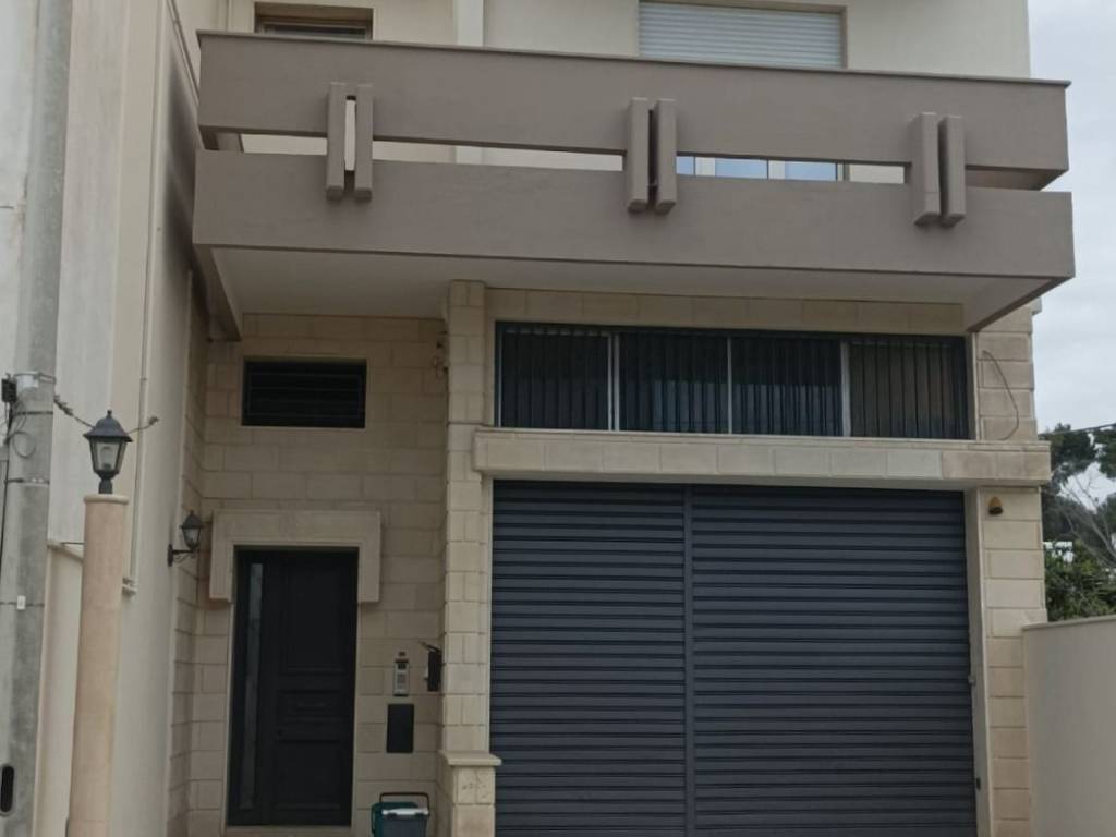 casa indipendente in vendita a Sannicola