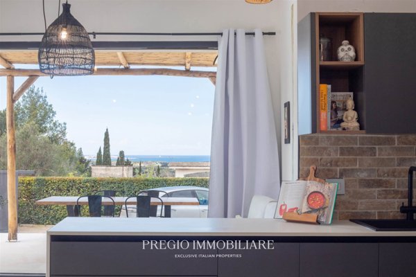 casa indipendente in vendita a Sannicola