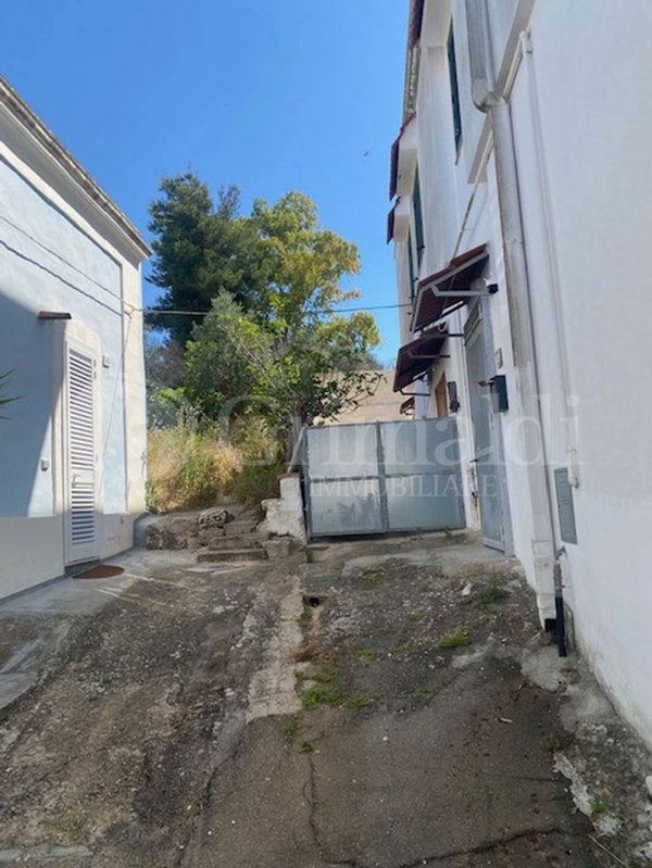 casa indipendente in vendita a Sannicola