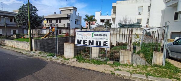 negozio in vendita a Sannicola in zona San Simone