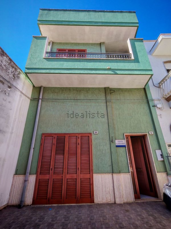 casa indipendente in vendita a Sannicola