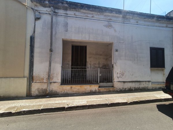 casa indipendente in vendita a Sannicola