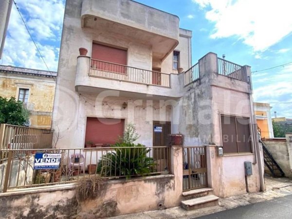 casa indipendente in vendita a Sannicola in zona Chiesanuova