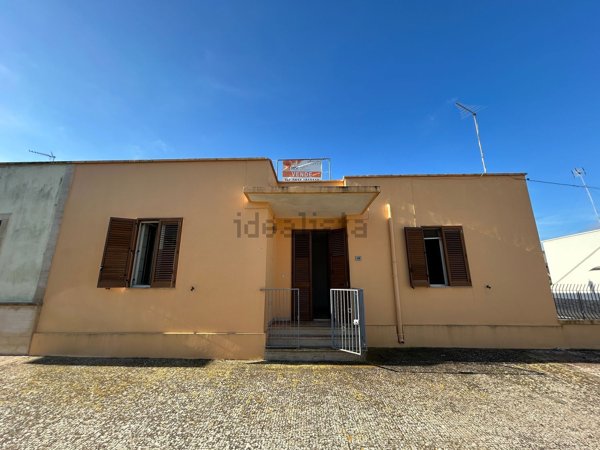 casa indipendente in vendita a Sannicola