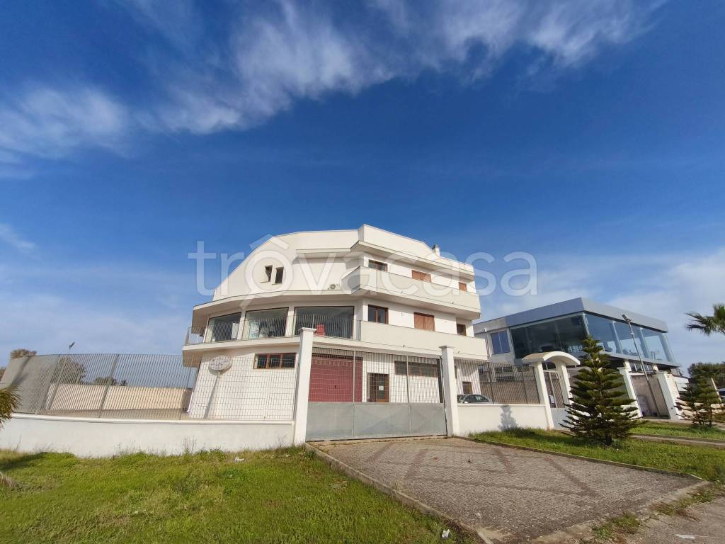 negozio in vendita a Sannicola