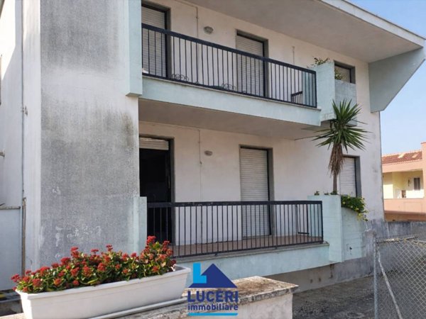 appartamento in vendita a Sannicola in zona Lido Conchiglie