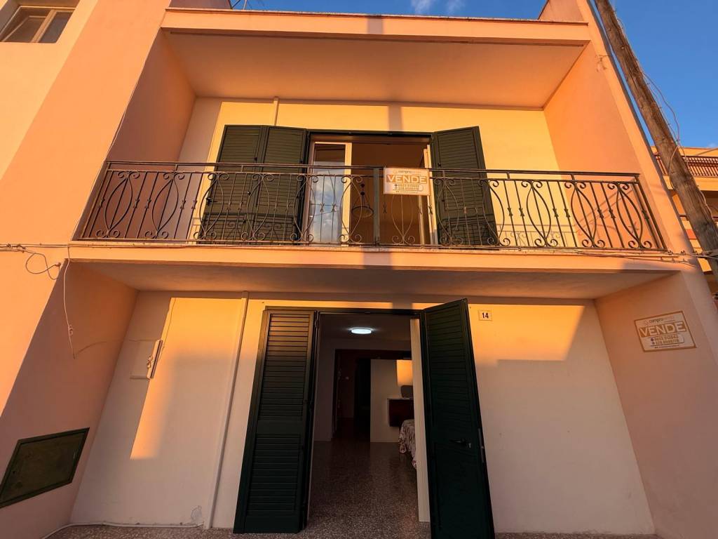 appartamento in vendita a Sannicola in zona Lido Conchiglie