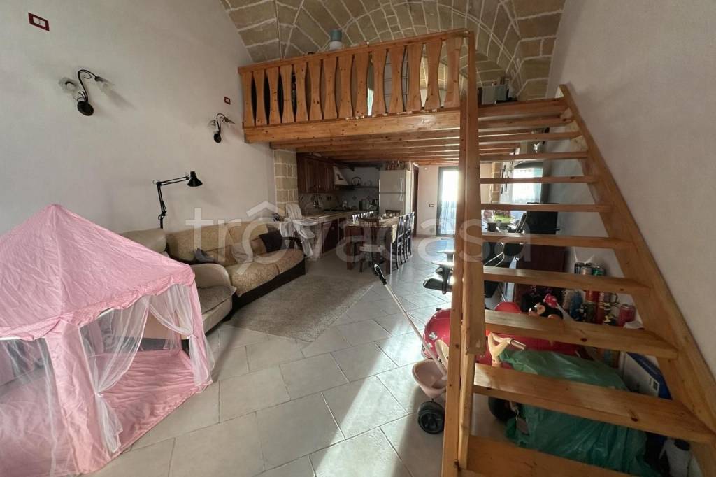 casa indipendente in vendita a Sannicola