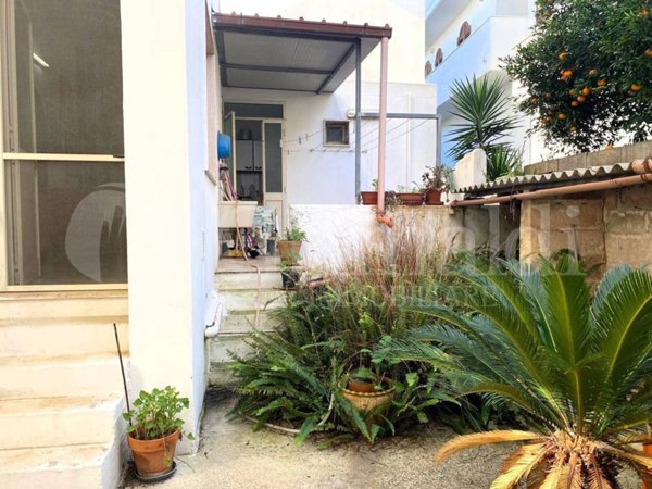 casa indipendente in vendita a Sannicola