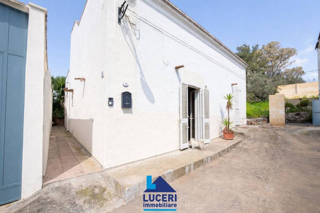 casa indipendente in vendita a Sannicola in zona Lido Conchiglie