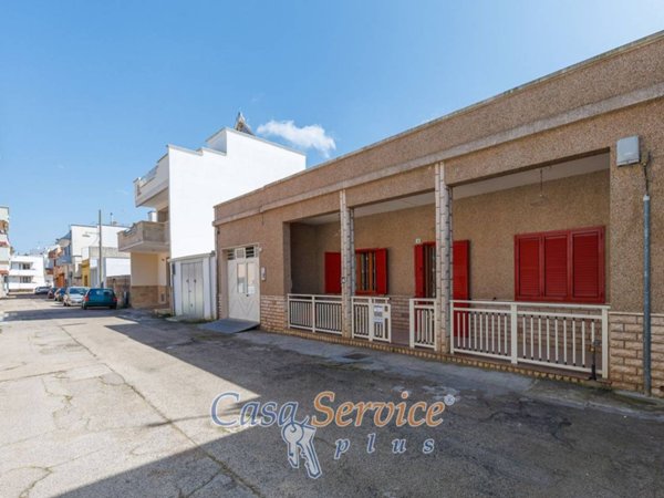 casa indipendente in vendita a Sannicola