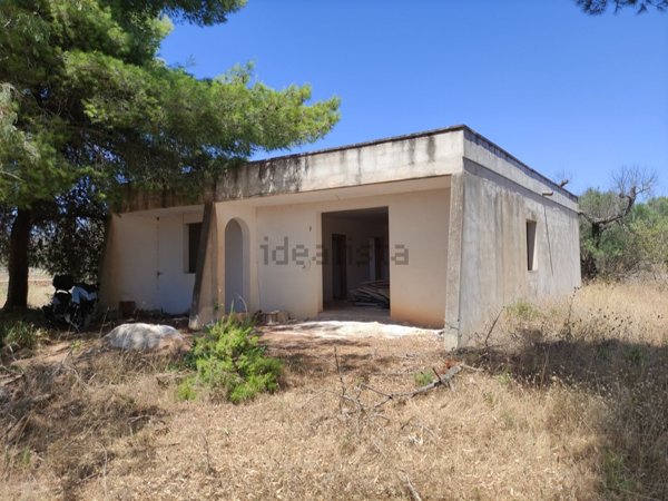 casa indipendente in vendita a Sannicola