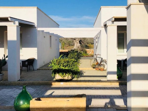 casa indipendente in vendita a Sannicola