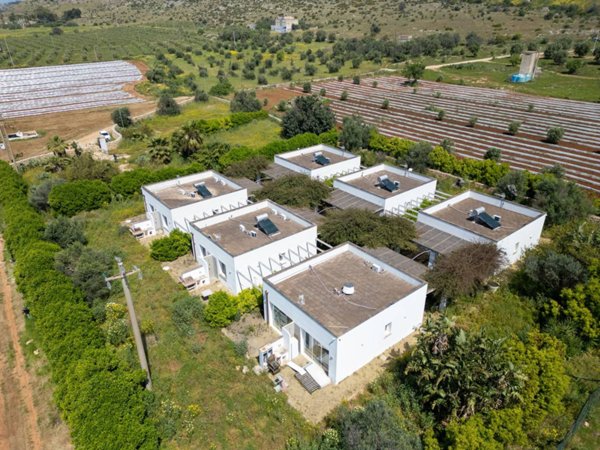 casa indipendente in vendita a Sannicola