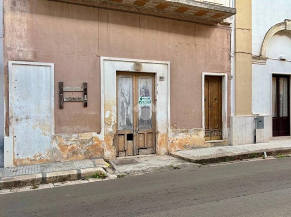 casa indipendente in vendita a Sannicola