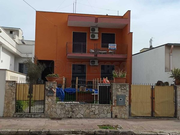 casa indipendente in vendita a Sannicola