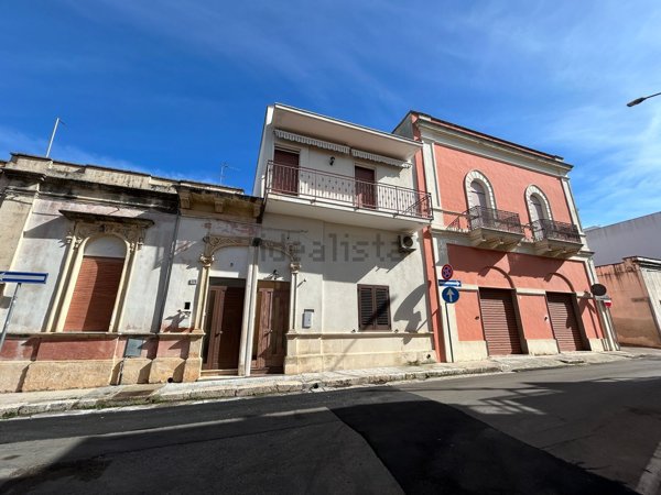 casa indipendente in vendita a Sannicola