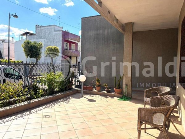 casa indipendente in vendita a Sannicola