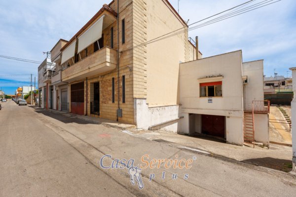casa indipendente in vendita a Sannicola