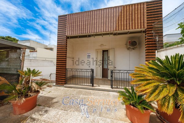 casa indipendente in vendita a Sannicola