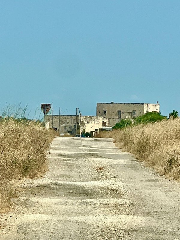 pentavano in vendita a Sannicola in zona San Simone