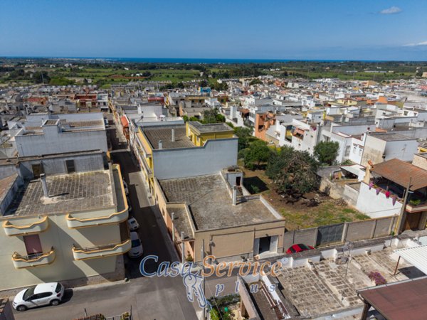 casa indipendente in vendita a Sannicola