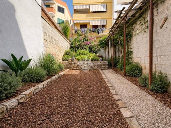 casa indipendente in vendita a Sannicola