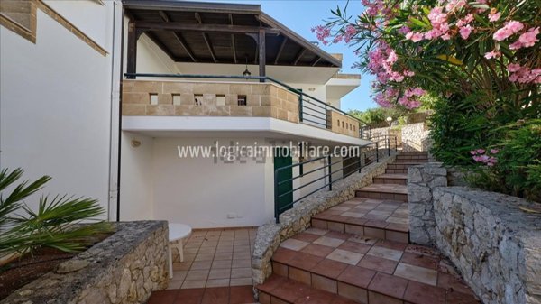 casa indipendente in vendita a Santa Cesarea Terme