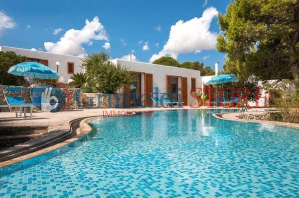 casa indipendente in vendita a Santa Cesarea Terme