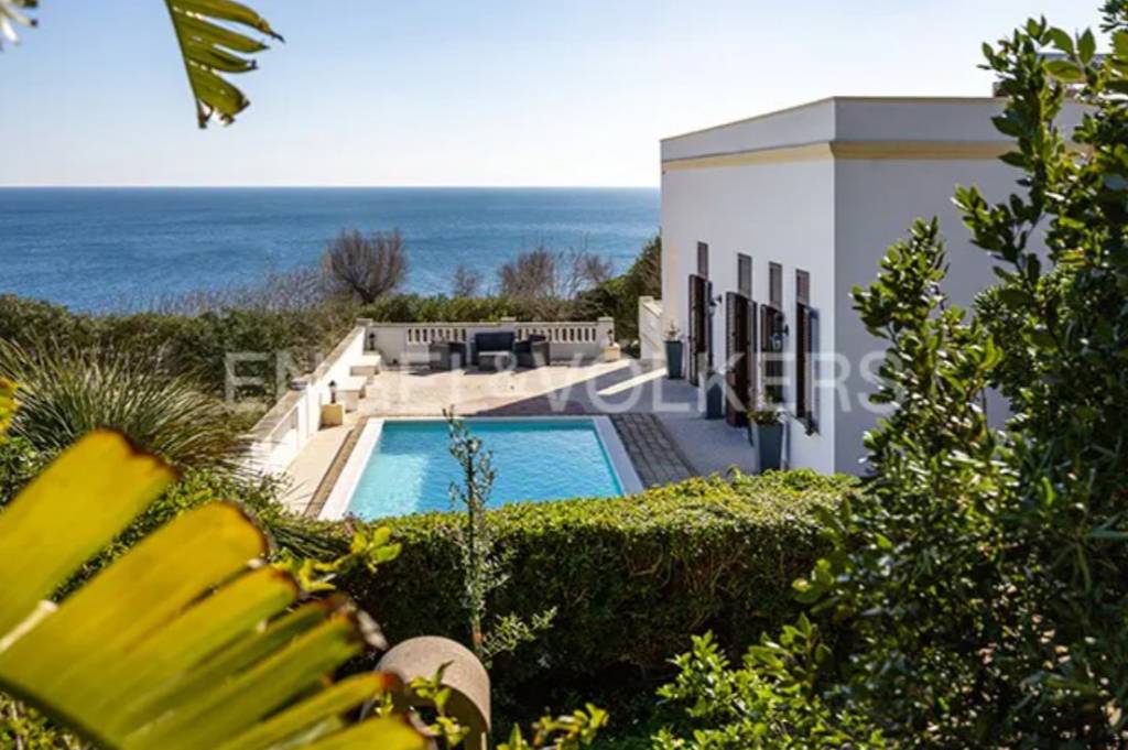 casa indipendente in vendita a Santa Cesarea Terme