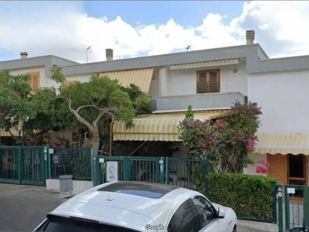 casa indipendente in vendita a Santa Cesarea Terme