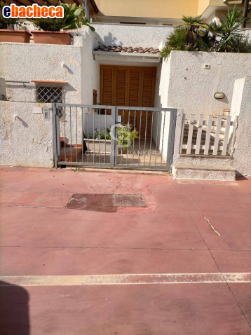 casa indipendente in vendita a Santa Cesarea Terme