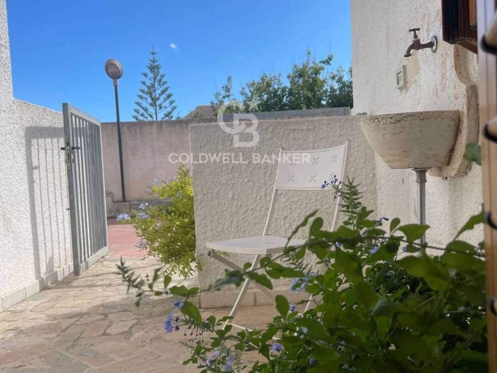 casa indipendente in vendita a Santa Cesarea Terme