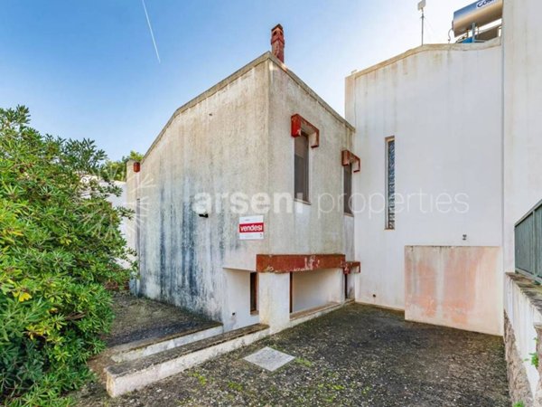 casa indipendente in vendita a Santa Cesarea Terme