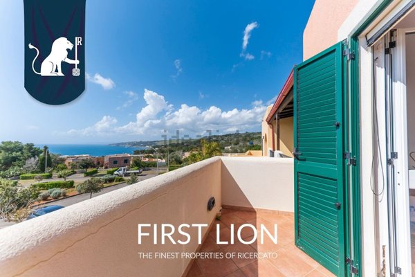 casa indipendente in vendita a Santa Cesarea Terme