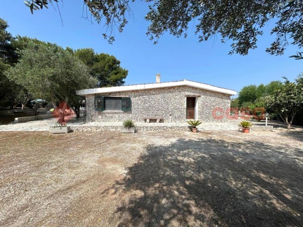casa indipendente in vendita a Santa Cesarea Terme