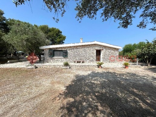 casa indipendente in vendita a Santa Cesarea Terme