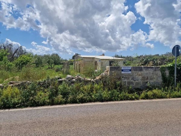 casa indipendente in vendita a Santa Cesarea Terme