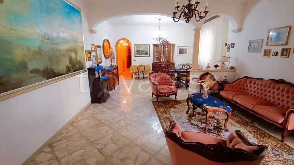 casa indipendente in vendita a Santa Cesarea Terme in zona Vitigliano
