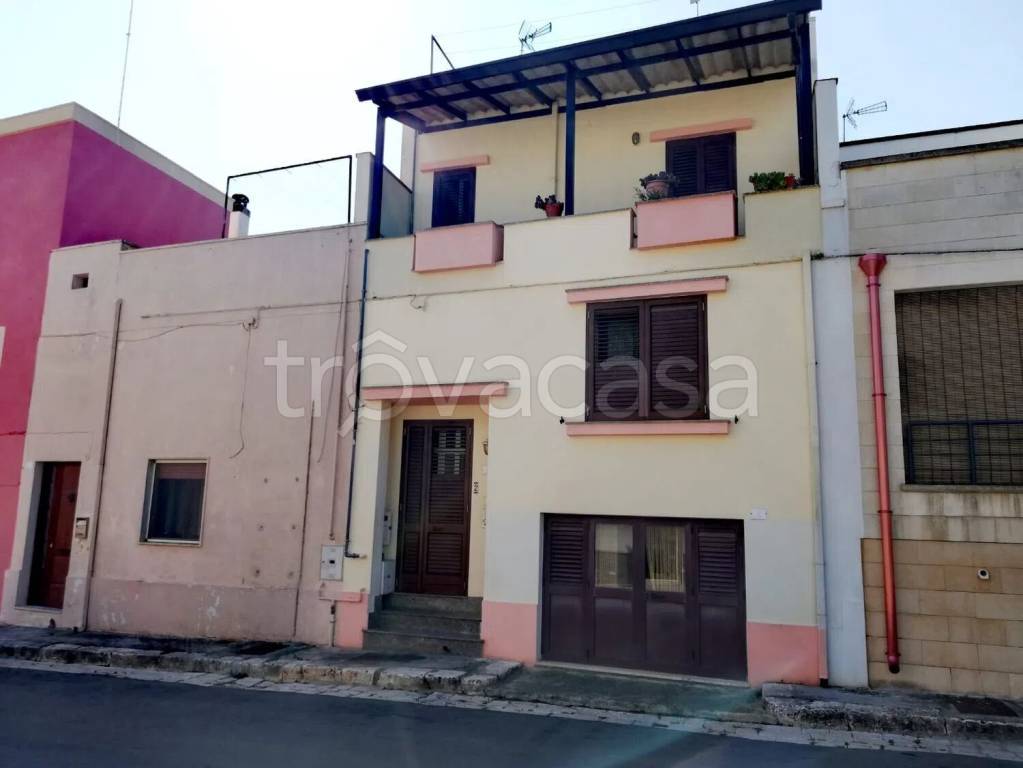 casa indipendente in vendita a Santa Cesarea Terme in zona Vitigliano