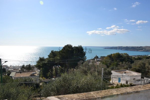 casa indipendente in vendita a Santa Cesarea Terme