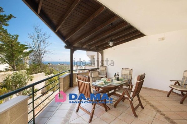 casa indipendente in vendita a Santa Cesarea Terme