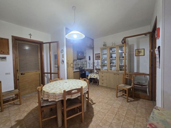 casa indipendente in vendita a Santa Cesarea Terme