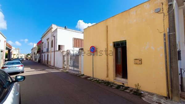 casa indipendente in vendita a Santa Cesarea Terme in zona Cerfignano
