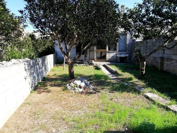 casa indipendente in vendita a Santa Cesarea Terme in zona Cerfignano