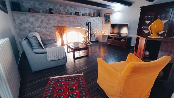 casa indipendente in vendita a Santa Cesarea Terme in zona Cerfignano