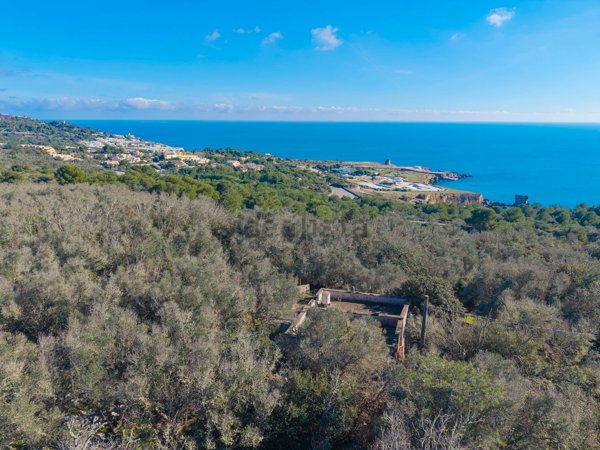 casa indipendente in vendita a Santa Cesarea Terme